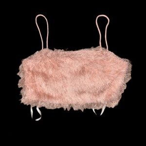 NWOT Superdown Pink fuzzy Crop top size Smqll